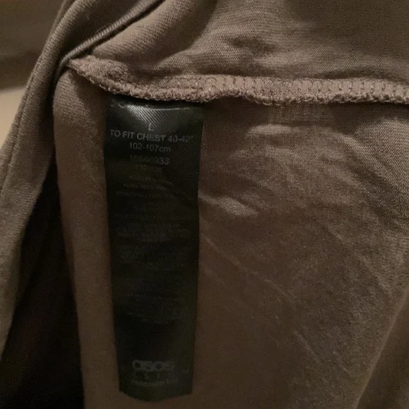 ASOS Design Large Unisex Olive Green Sleeveless Mock Turtleneck Top - Picture 5 of 6